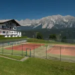 Guest house Haus Central 4*