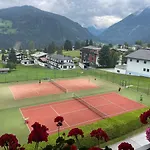 Haus Central 4*