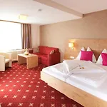 Haus Central Guest house 4*