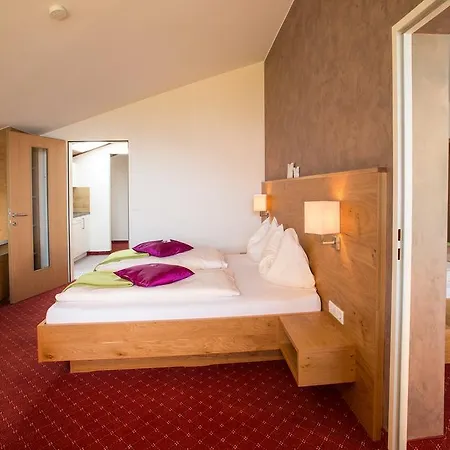 Haus 4*