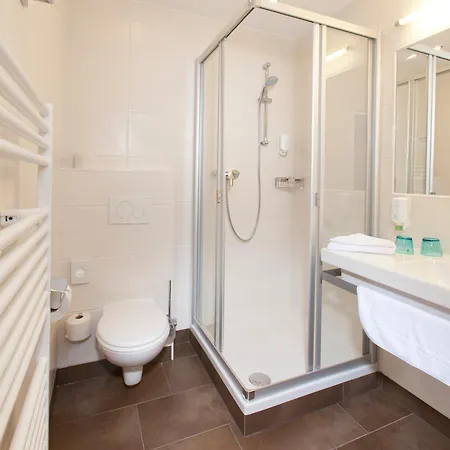 Haus 4*